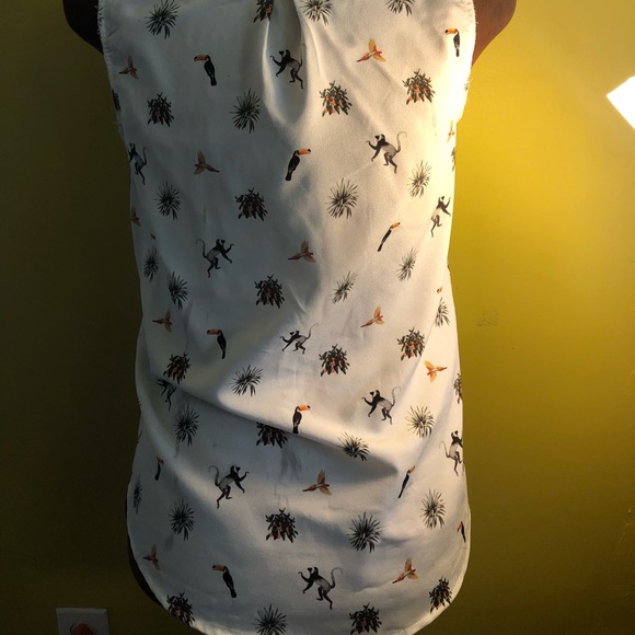 Tank - Picture 2 of 6